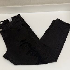 NWT Abercrombie & Fitch Black Distressed Jeans